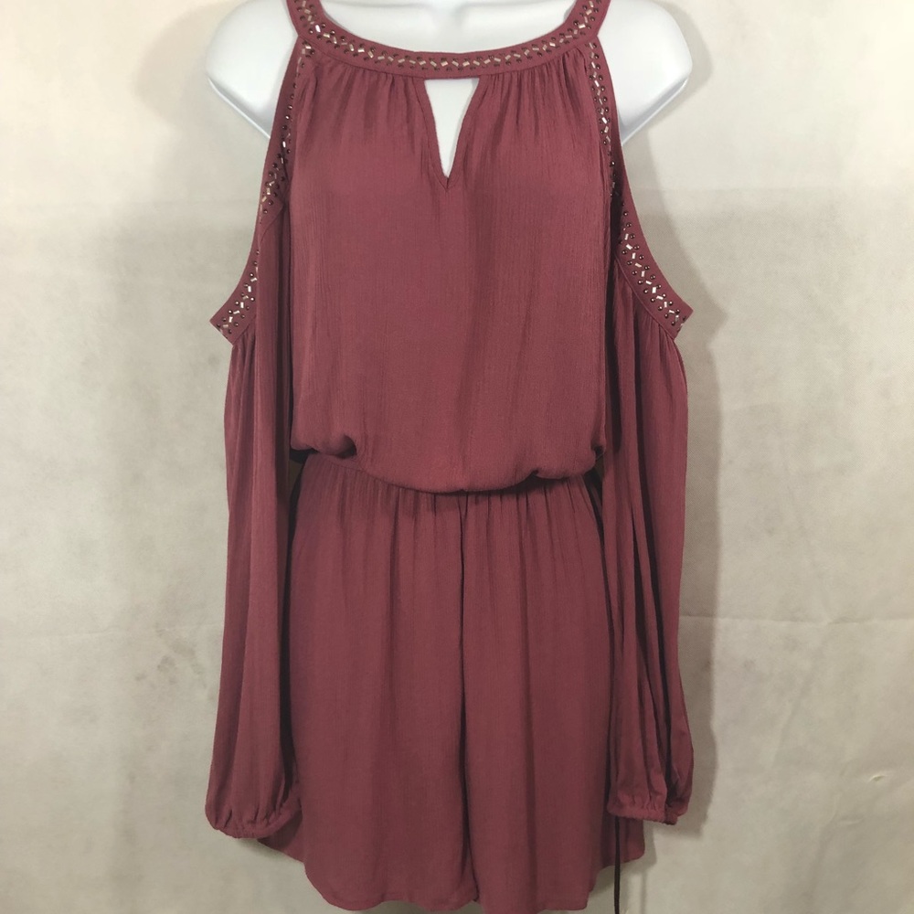 Brand new W/T cold shoulder romper!